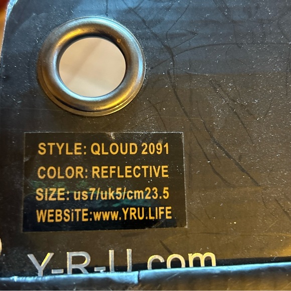 RARE! Limited edition Reflective YRU Qloud shoes. New/never worn. - Picture 6 of 10